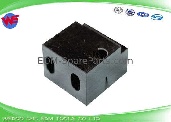 F8901 প্লাস্টিক গাইড ব্লক Fanuc EDM যন্ত্রাংশ W সিরিজ A290-8021-X803
