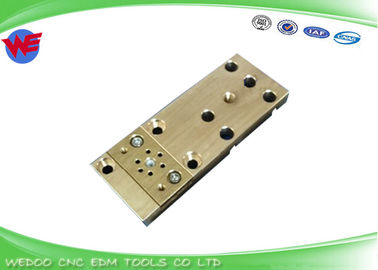 DCH9400 EDM পার্টস X055C630G54 নিম্ন ডাই হোল্ডার Mitsubishi DBG4900 X262D527H01